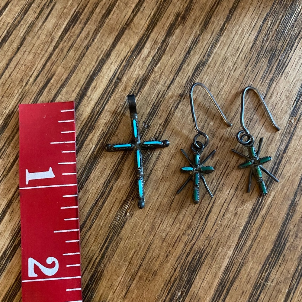 Sterling Silver Turquoise Native American Sunburst Cross Pendant & Earrings - Picture 3 of 3